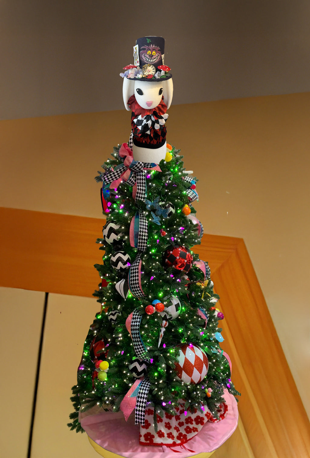 Wonderland Deep Green Custom Tree - Gold