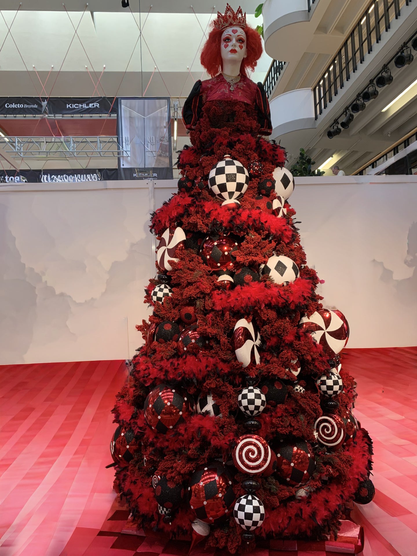 Red Queen Custom Tree - Double Platinum